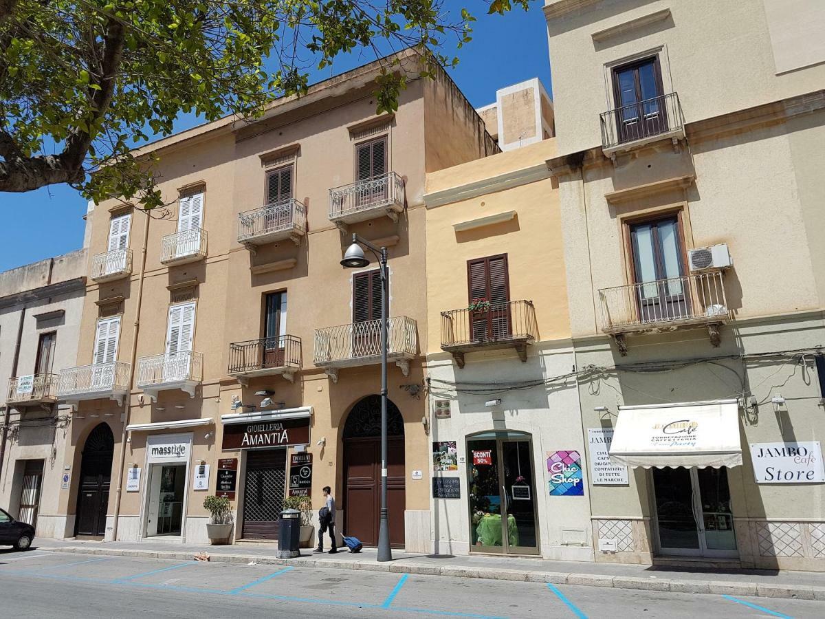 Nomapartments Il Viaggiatore 特拉帕尼 外观 照片